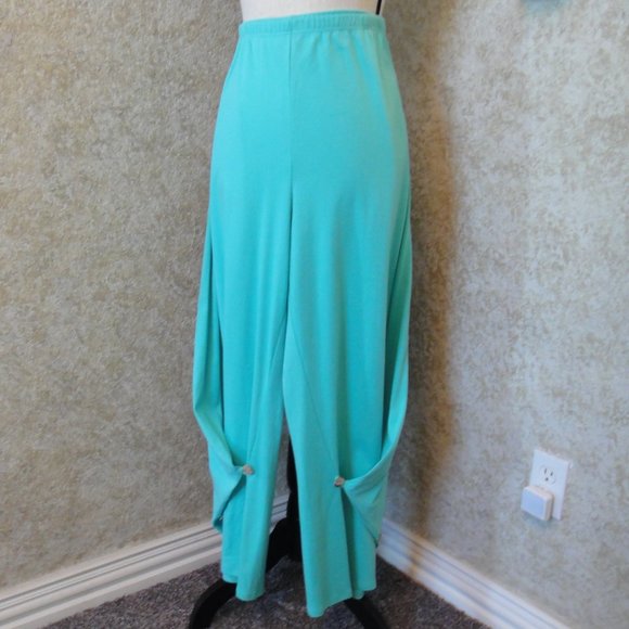 Aqua Pants with Style! - Picture 2 of 15